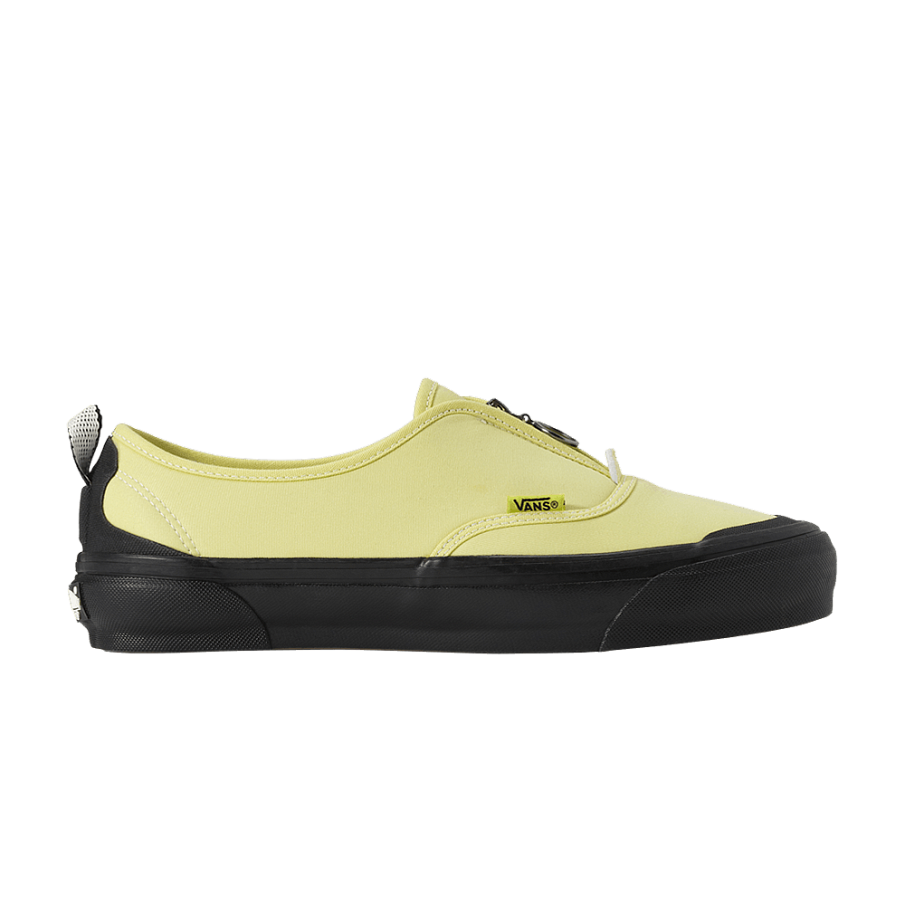 Фото № 1 с приближением к товару «‎Vans Authentic Zip Vibram Canary Yellow»
