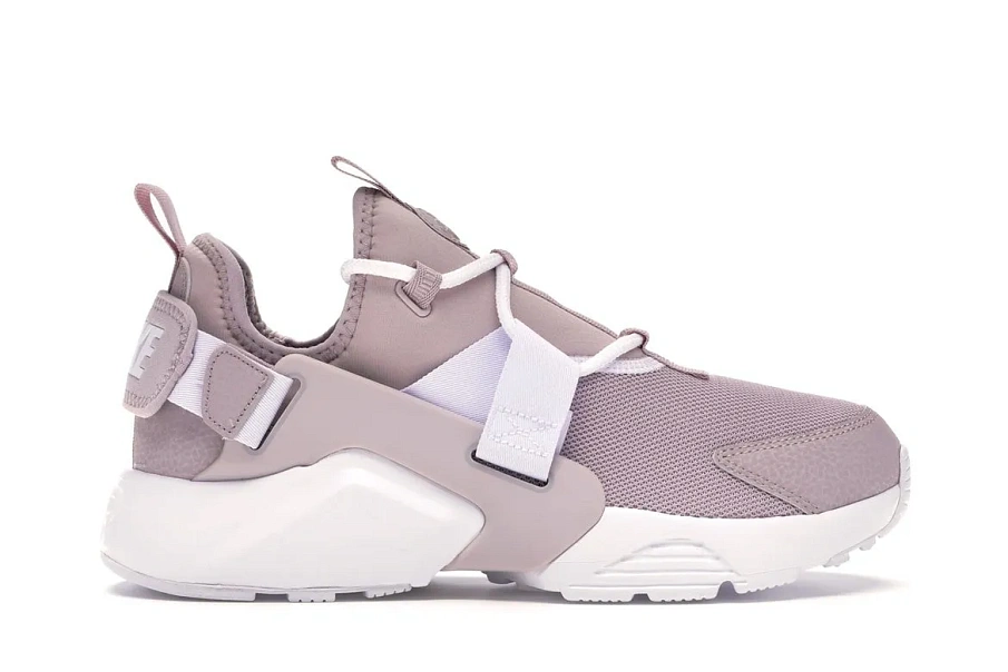 Фото № 1 с приближением к товару «‎Nike Air Huarache City Low Particle Rose »