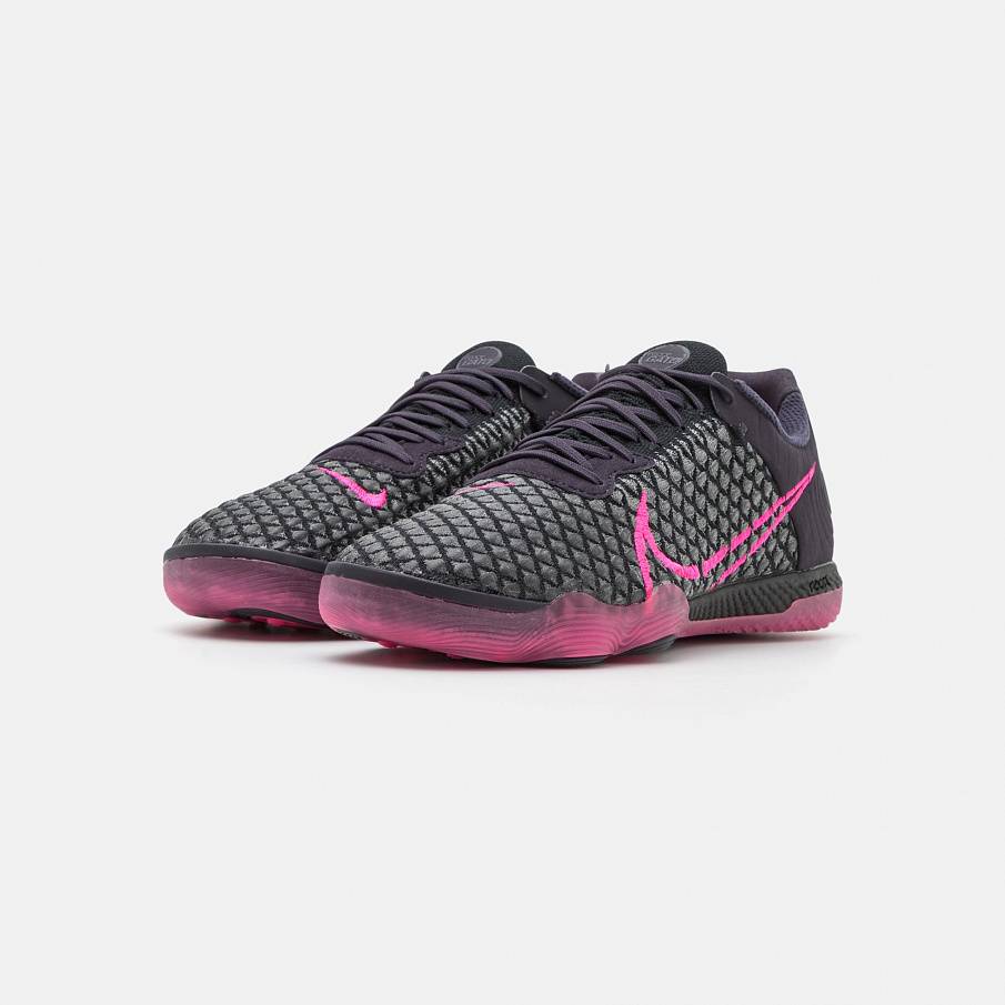 Фото № 2 с приближением к товару «‎Nike React Gato »