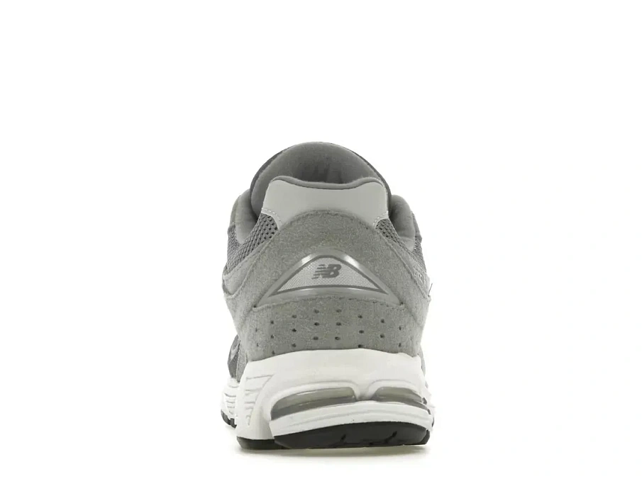 Фото № 4 с приближением к товару «‎New Balance 2002R»