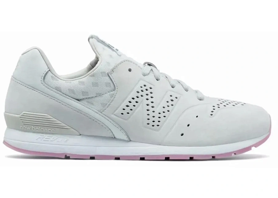 Фото № 1 с приближением к товару «‎New Balance 696»