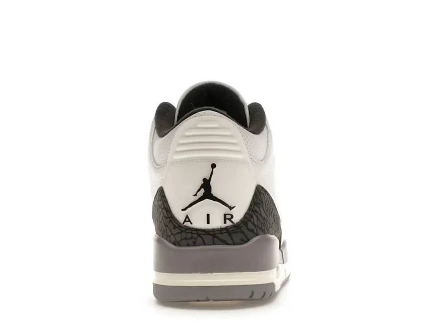 Фото № 4 с приближением к товару «‎Jordan 3 Retro»