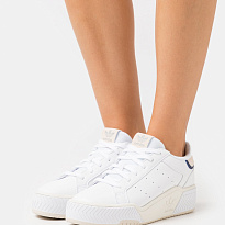 Фото № 2 с приближением к товару «‎Adidas Court Tourino Bold »