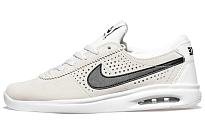 Фото № 1 с приближением к товару «‎Nike SB Bruin Max Vapor Low-Top Sneakers Ivory»