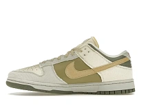 Фото № 3 с приближением к товару «‎Nike Dunk Low»