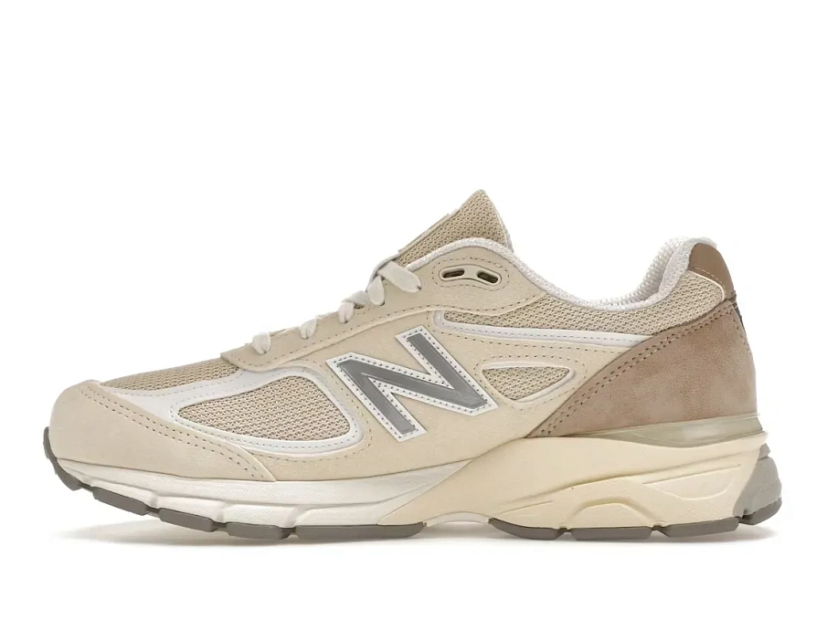 Фото № 3 с приближением к товару «‎New Balance 990v4»