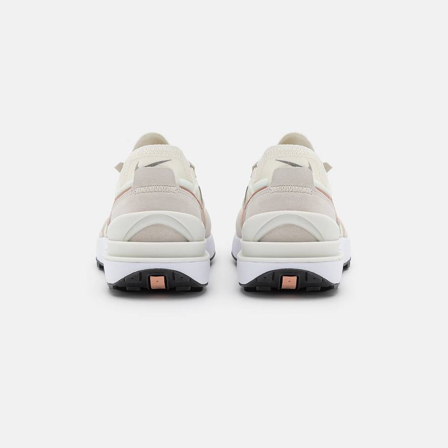 Фото № 3 с приближением к товару «‎Nike Waffle One »