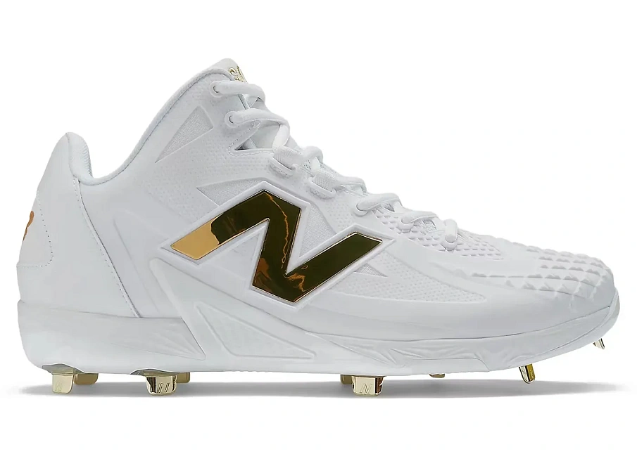 Фото № 1 с приближением к товару «‎New Balance FuelCell Ohtani 1»
