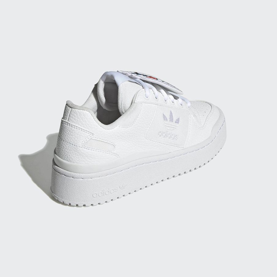 Фото № 4 с приближением к товару «‎Adidas Forum »