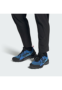 Фото № 2 с приближением к товару «‎Adidas»