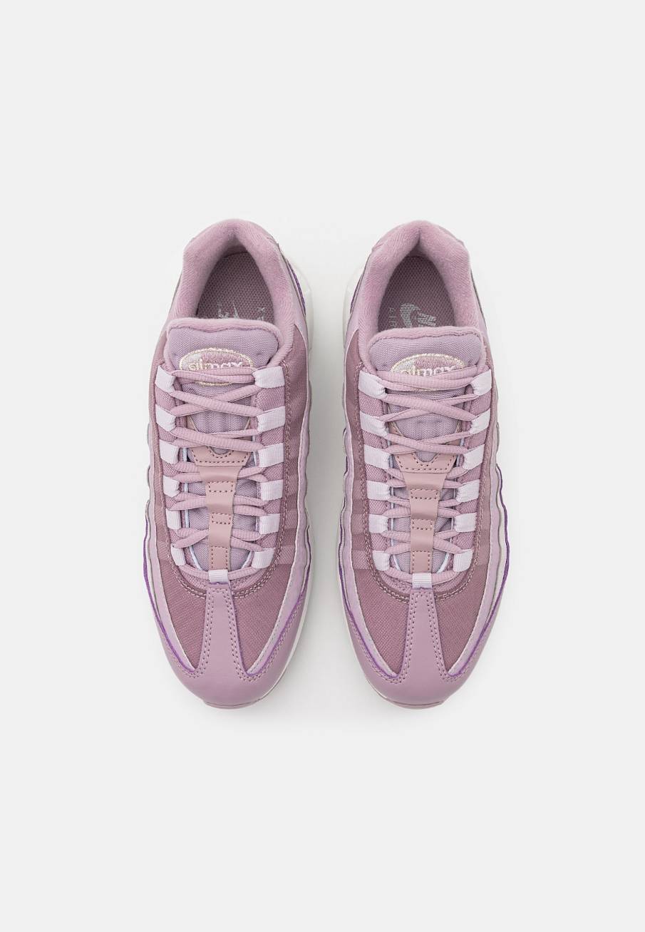 Фото № 4 с приближением к товару «‎Nike Air Max 95 »