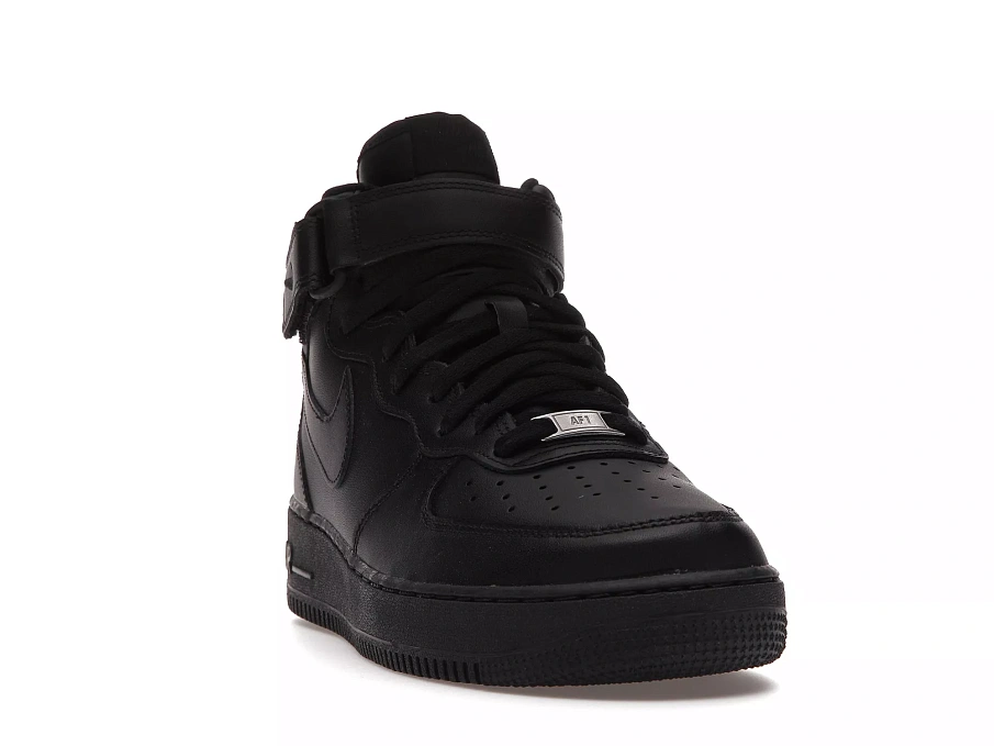 Фото № 5 с приближением к товару «‎Nike Air Force 1 Mid '07 Triple Black (2021)»