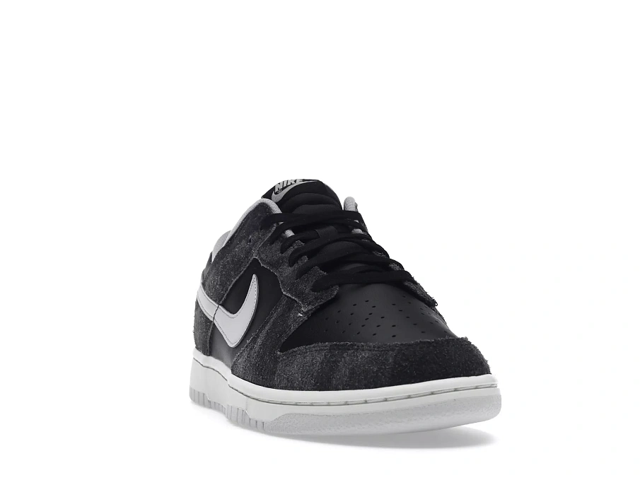 Фото № 1 с приближением к товару «‎Nike Dunk Low Retro Animal Pack Zebra»