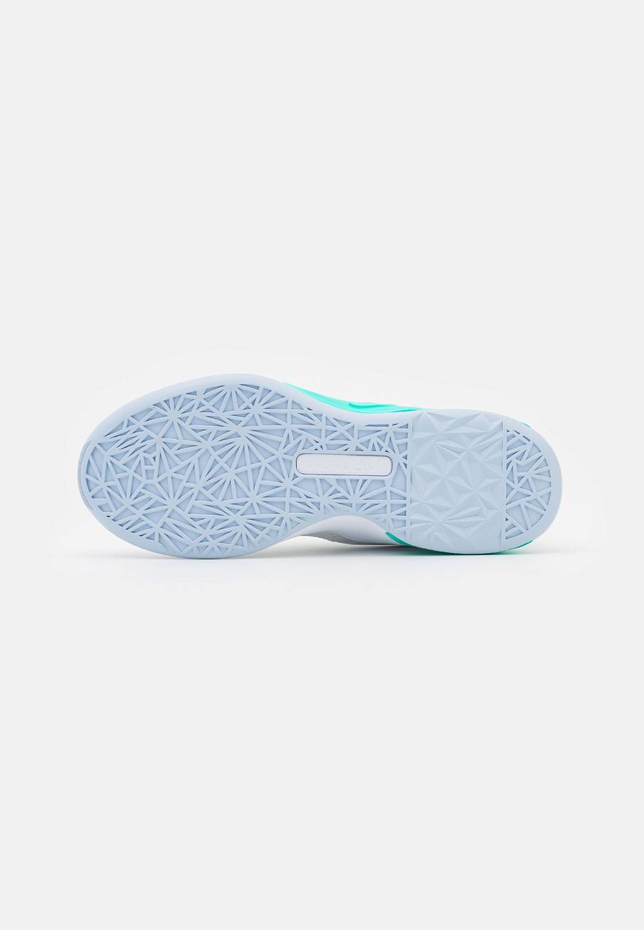 Фото № 4 с приближением к товару «‎Nike Air Max Bella Tr 4»