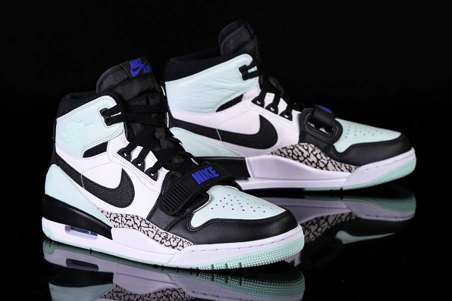 Фото № 2 с приближением к товару «‎Nike Air Jordan Legacy 312 Igloo »