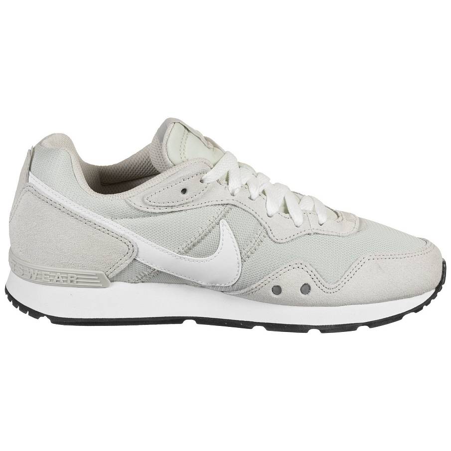 Фото № 4 с приближением к товару «‎Nike Venture »