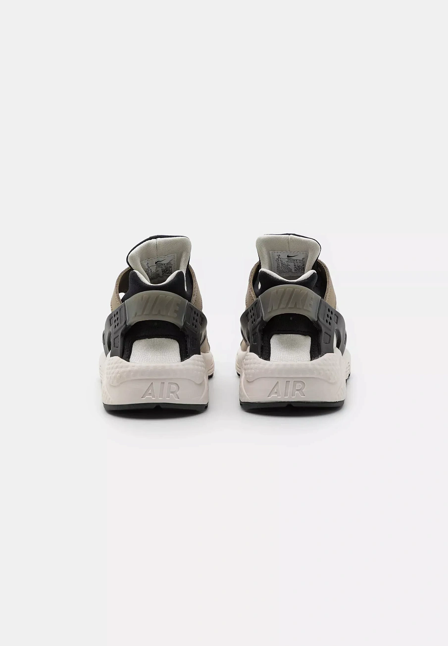 Фото № 4 с приближением к товару «‎AIR HUARACHE UNISEX»