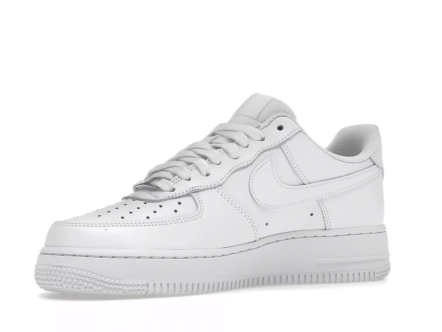 Фото № 2 с приближением к товару «‎Nike Air Force 1 Low '07 White »