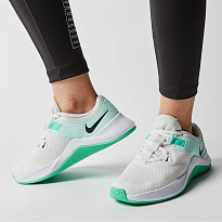 Фото № 3 с приближением к товару «‎Nike Mc Trainer»