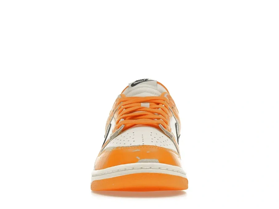 Фото № 2 с приближением к товару «‎Nike Dunk Low Wear and Tear Yellow»
