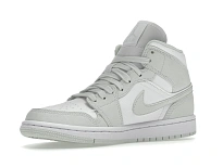 Фото № 4 с приближением к товару «‎Jordan 1 Mid Spruce Aura »