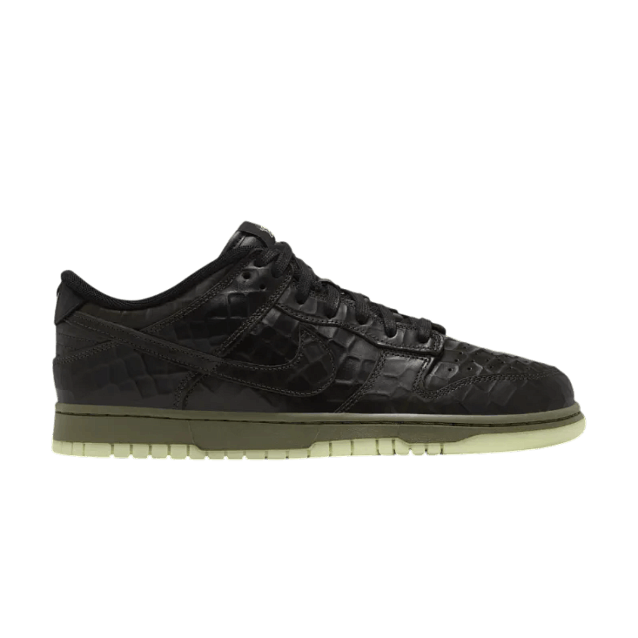 Фото № 1 с приближением к товару «‎Nike Dunk Low Halloween" Shibuya»