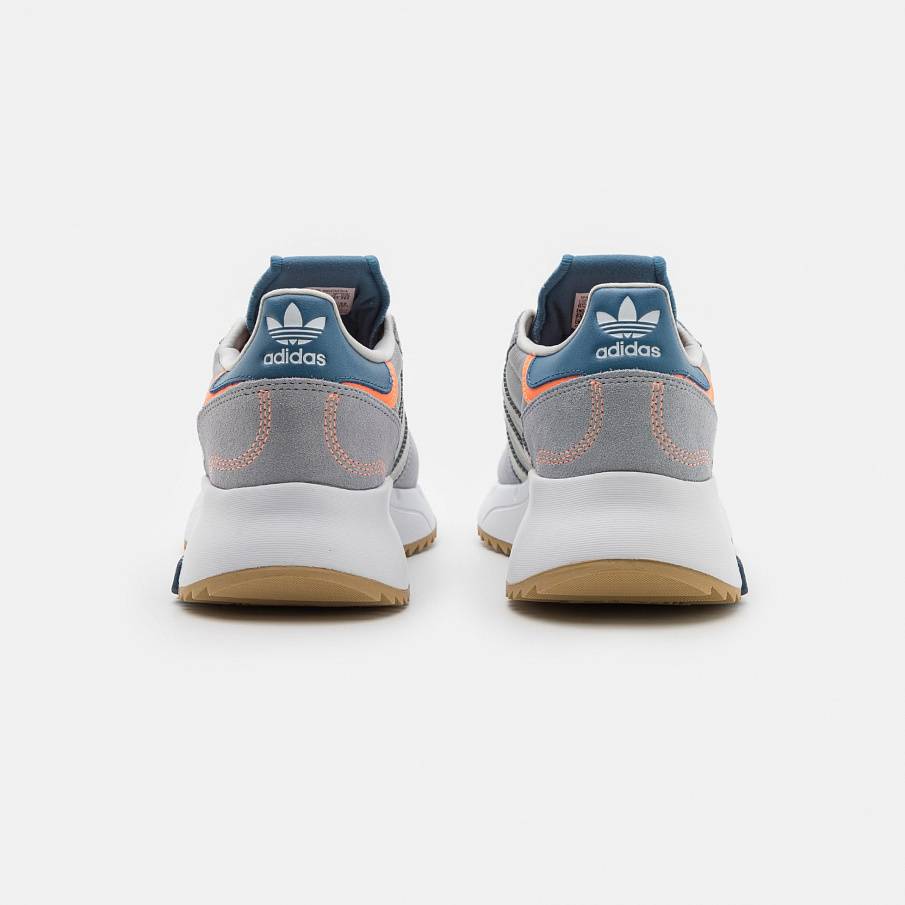 Фото № 3 с приближением к товару «‎Adidas Retropy F2 »