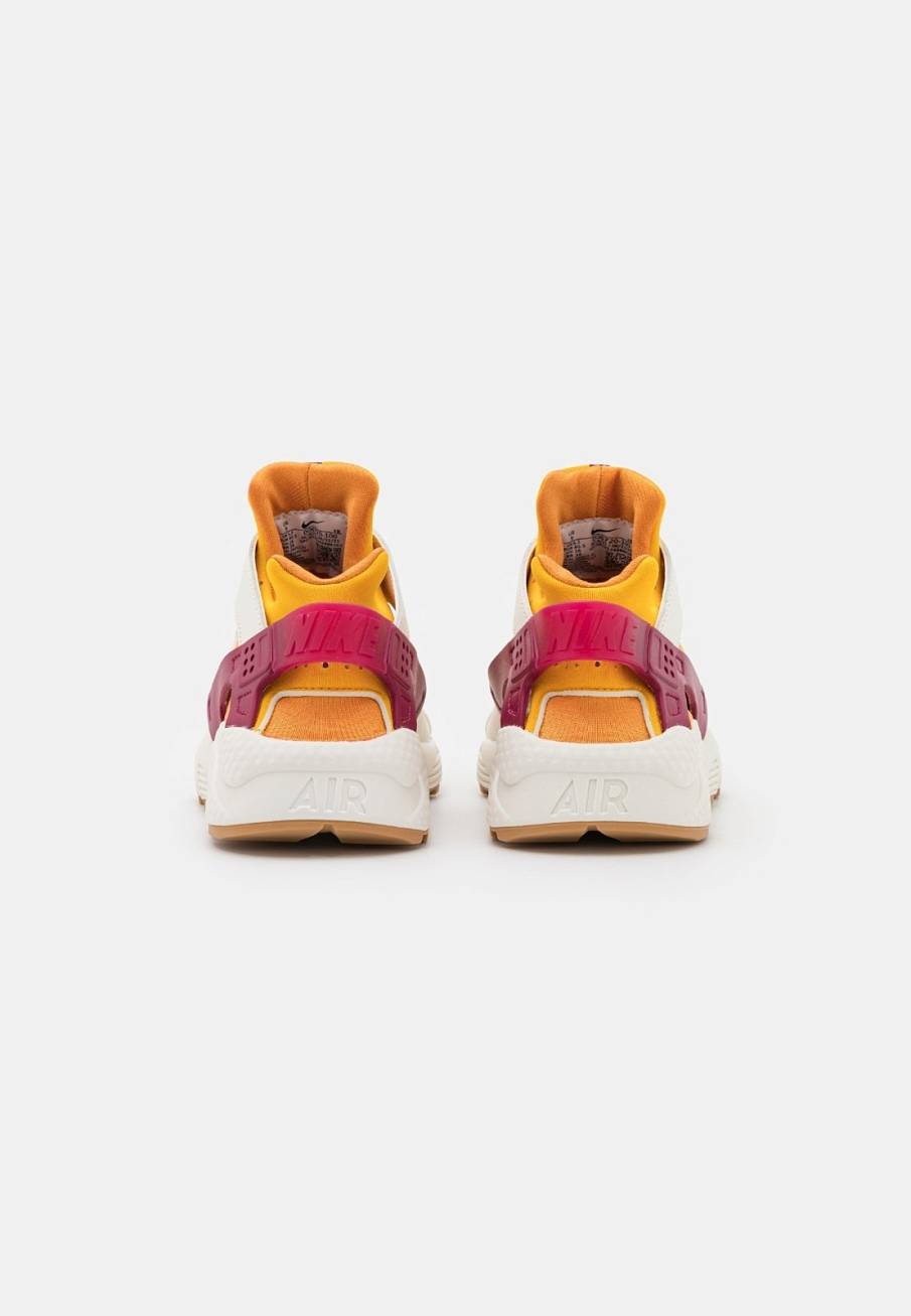 Фото № 2 с приближением к товару «‎Nike Huarache »