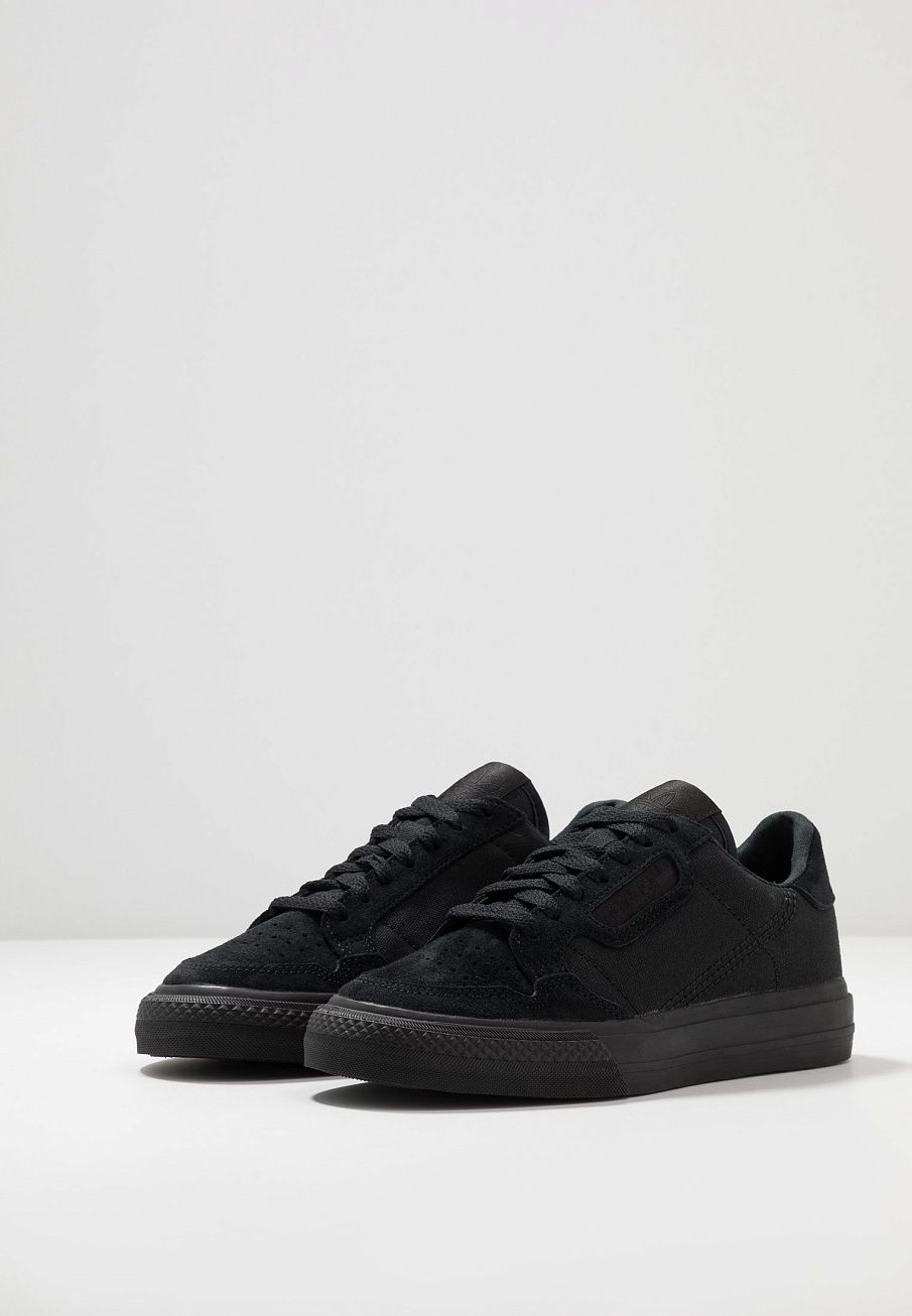 Фото № 3 с приближением к товару «‎Adidas Continental Vulcanized Skateboard Shoes »