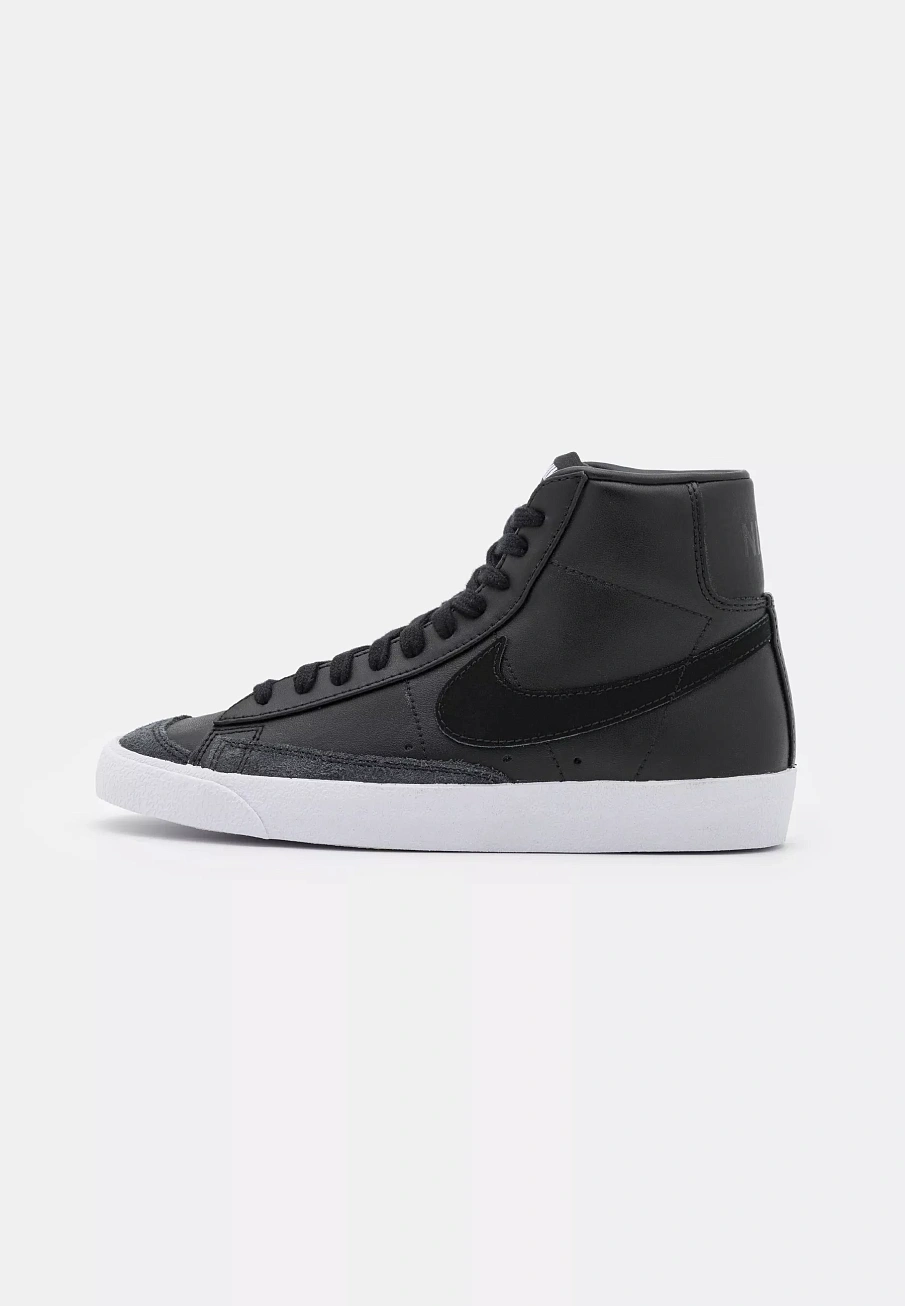 Фото № 2 с приближением к товару «‎BLAZER MID 77»