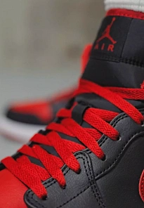 Фото № 2 с приближением к товару «‎AIR JORDAN 1 MID»