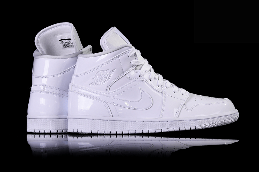 Фото № 3 с приближением к товару «‎Nike Air Jordan 1 Retro Wmns Triple»