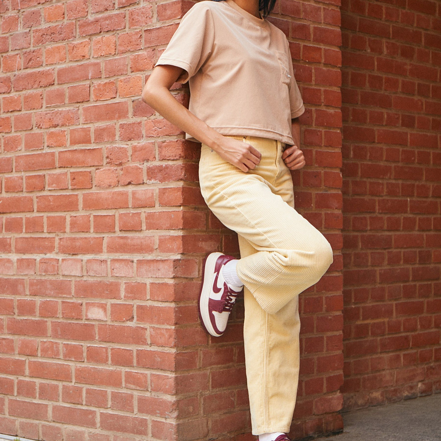 Фото № 4 с приближением к товару «‎Jordan Wmns Air Lv8d »