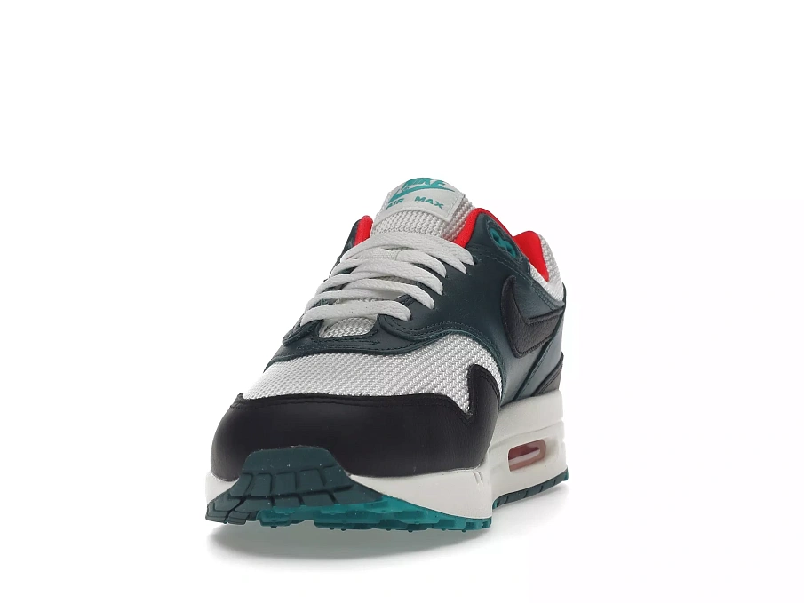 Фото № 4 с приближением к товару «‎Nike Air Max 1 LeBron James Liverpool F.C.»