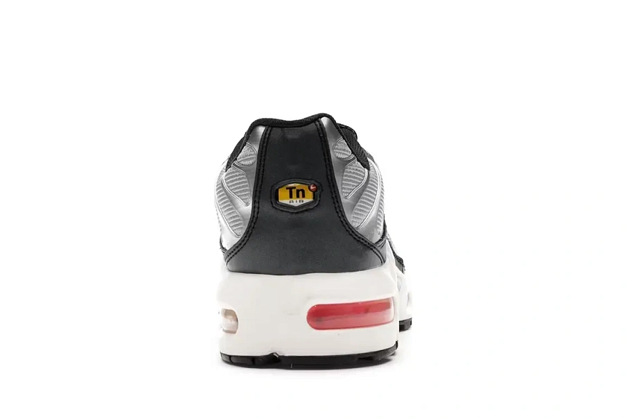 Фото № 4 с приближением к товару «‎Nike Air Max Plus»