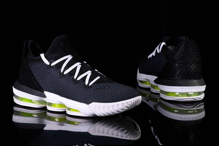 Фото № 4 с приближением к товару «‎Nike Lebron 16 Python »