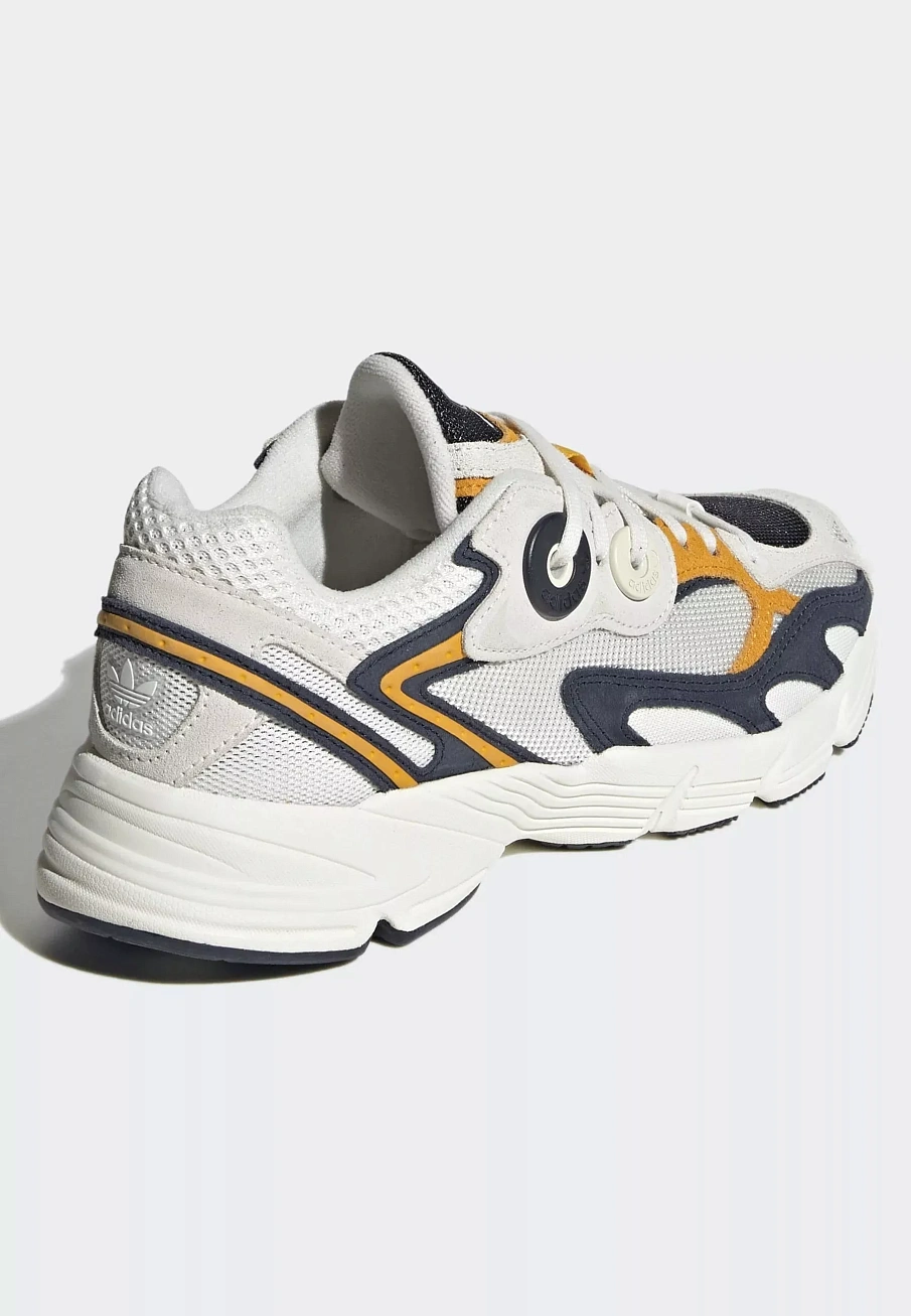 Фото № 3 с приближением к товару «‎Кроссовки Adidas SPAD111A24F-A11-N»