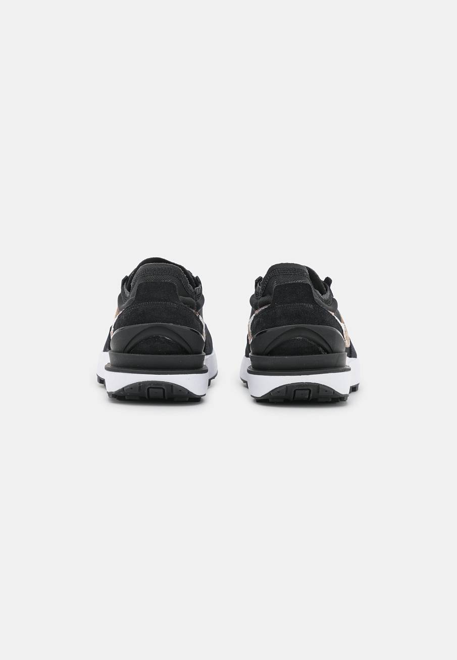 Фото № 2 с приближением к товару «‎Nike Waffle One »