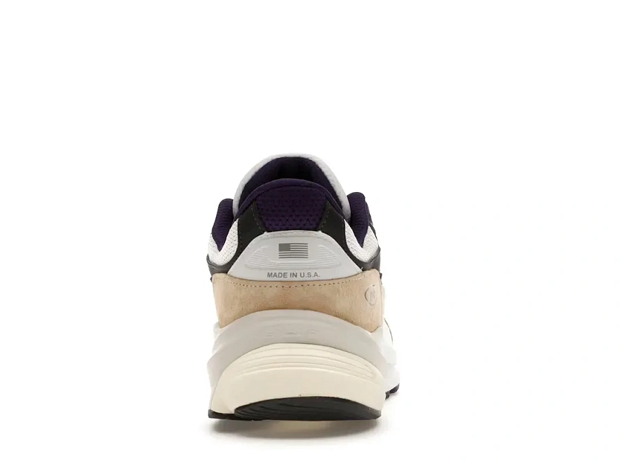 Фото № 4 с приближением к товару «‎New Balance 990v6»