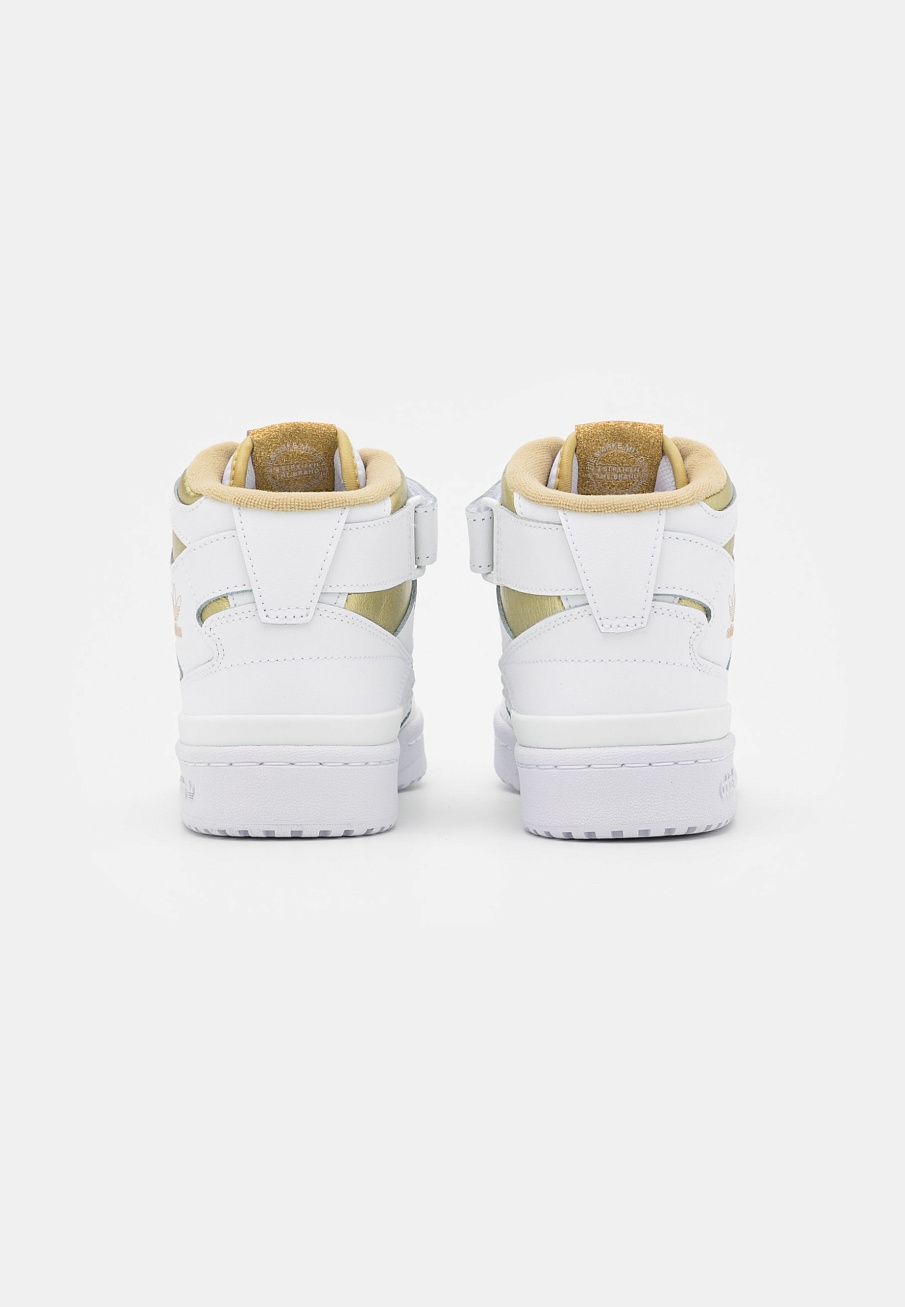 Фото № 4 с приближением к товару «‎Adidas Forum »