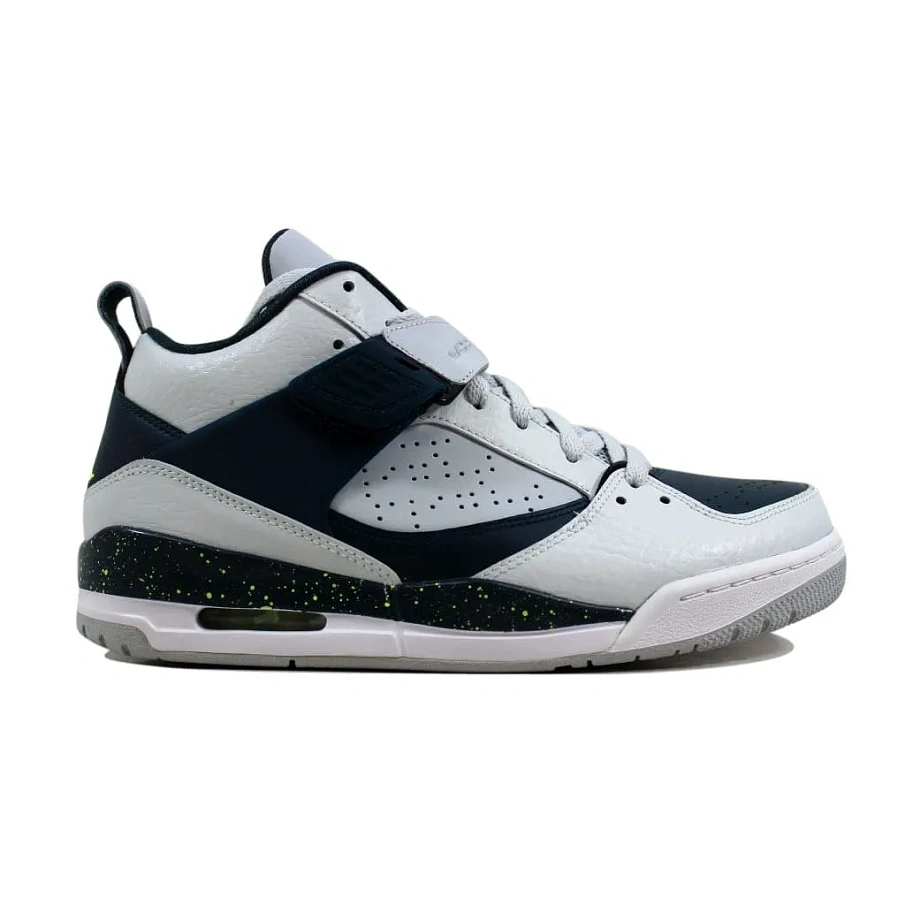 Фото № 1 с приближением к товару «‎Jordan Flight 45 Pure Platinum»