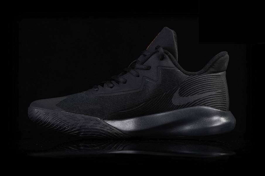 Фото № 2 с приближением к товару «‎Nike Precision IV»