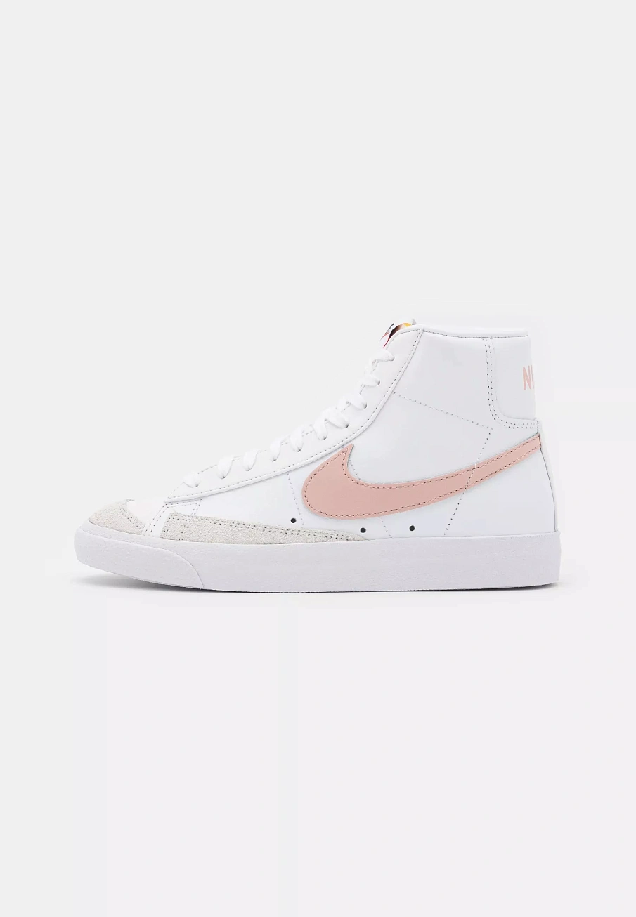 Фото № 3 с приближением к товару «‎BLAZER MID 77»