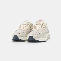 Фото № 3 с приближением к товару «‎Adidas Astir »