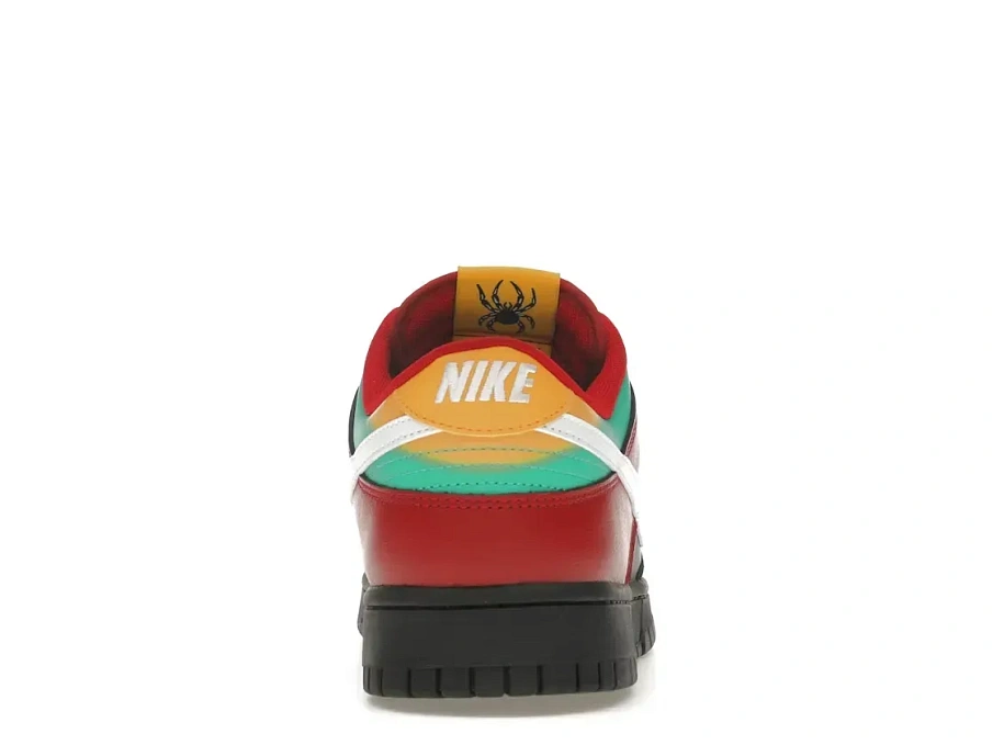 Фото № 4 с приближением к товару «‎Nike Dunk Low»