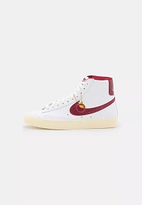 Фото № 1 с приближением к товару «‎W BLAZER MID 77 SE»