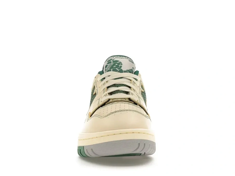 Фото № 2 с приближением к товару «‎New Balance 550»