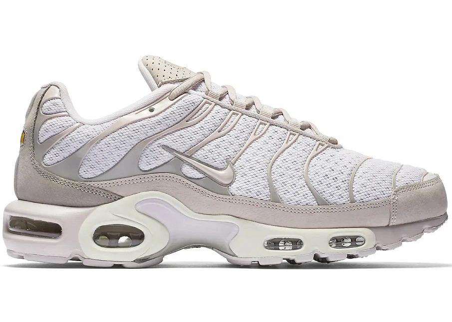 Фото № 1 с приближением к товару «‎Nike Air Max Plus Pearl Pink»