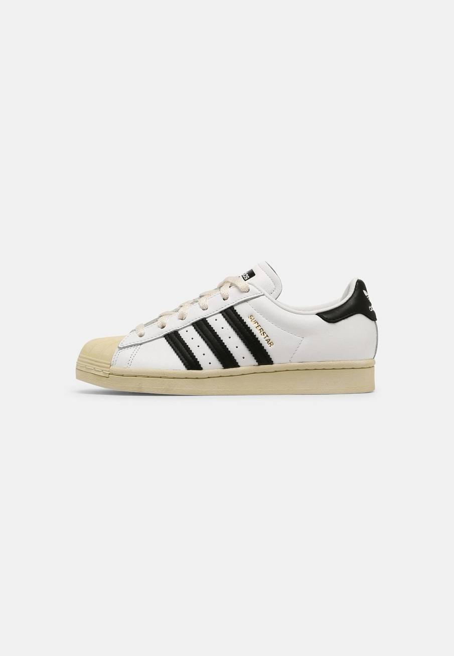 Фото № 1 с приближением к товару «‎Adidas Superstar »