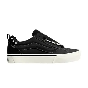 Vans Women's Knu Skool Pearl Suede Black - 1